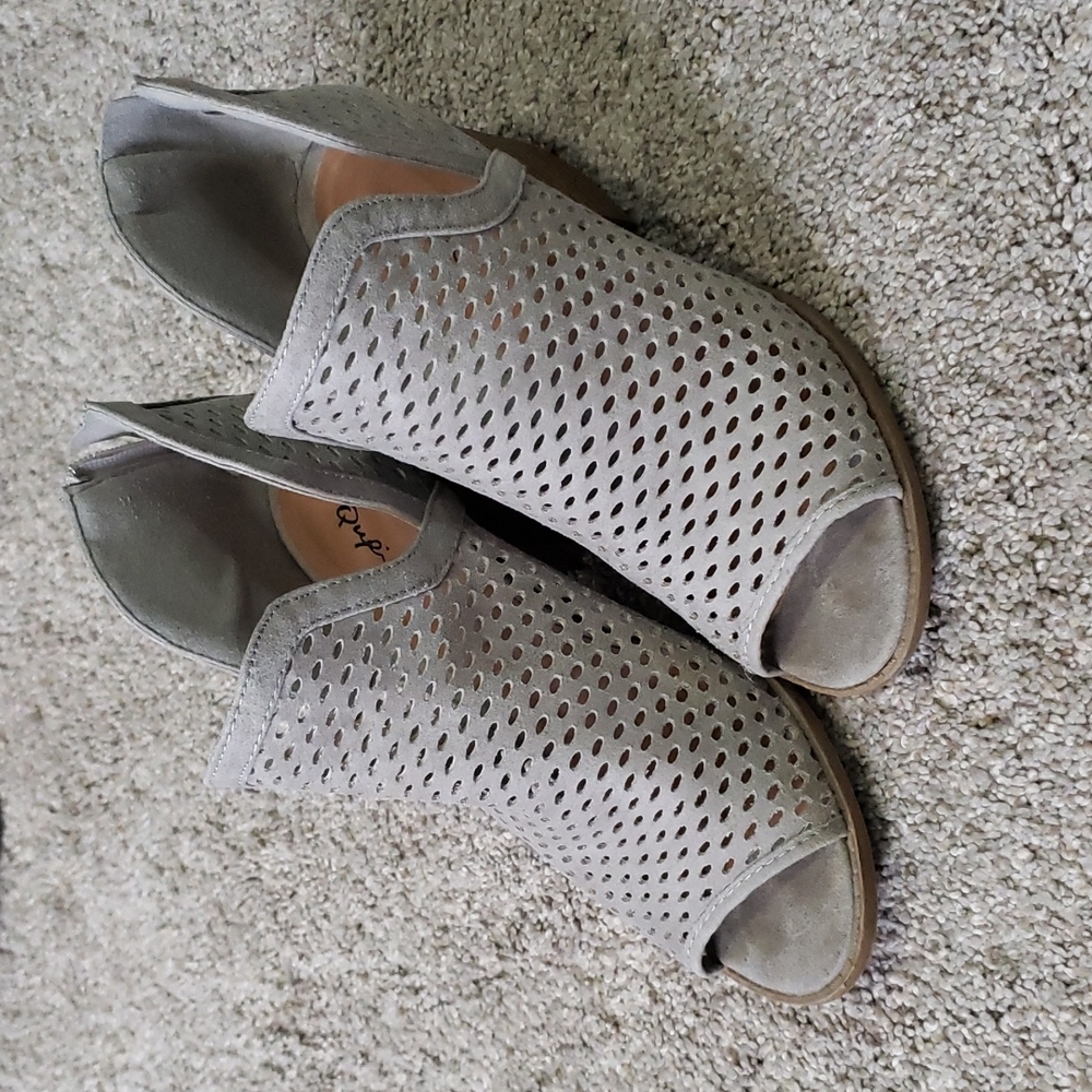 Summer heels